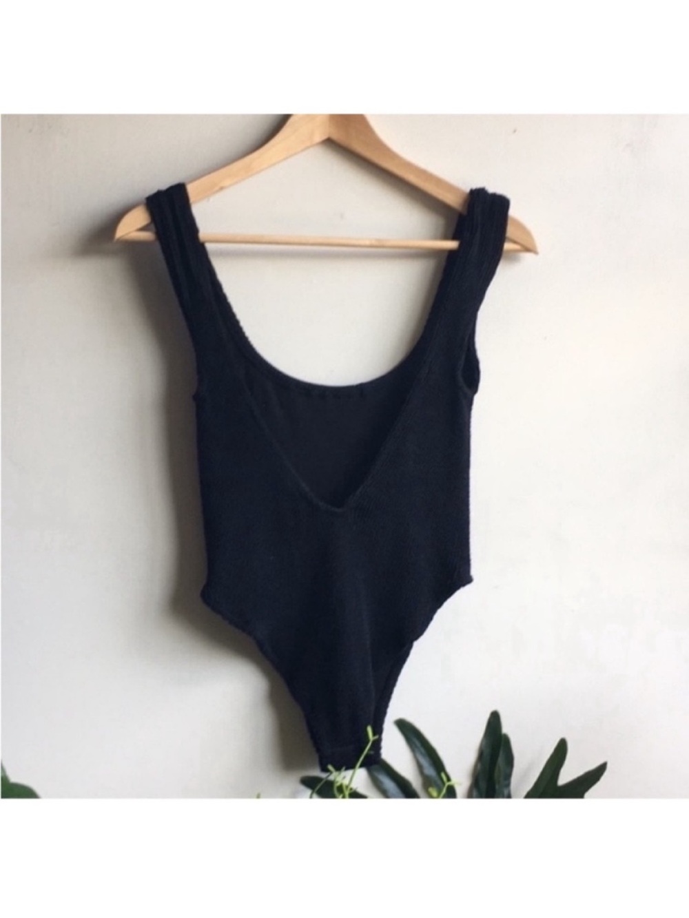 Hunza G Classic Square Neck Neck Black One-Piece Swimsuit OS - Picture 6 of 7